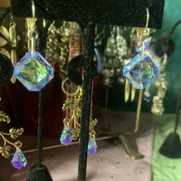 Jewelry - Swarovski Crystal Blue AB Silver Drop Elegant Earrings